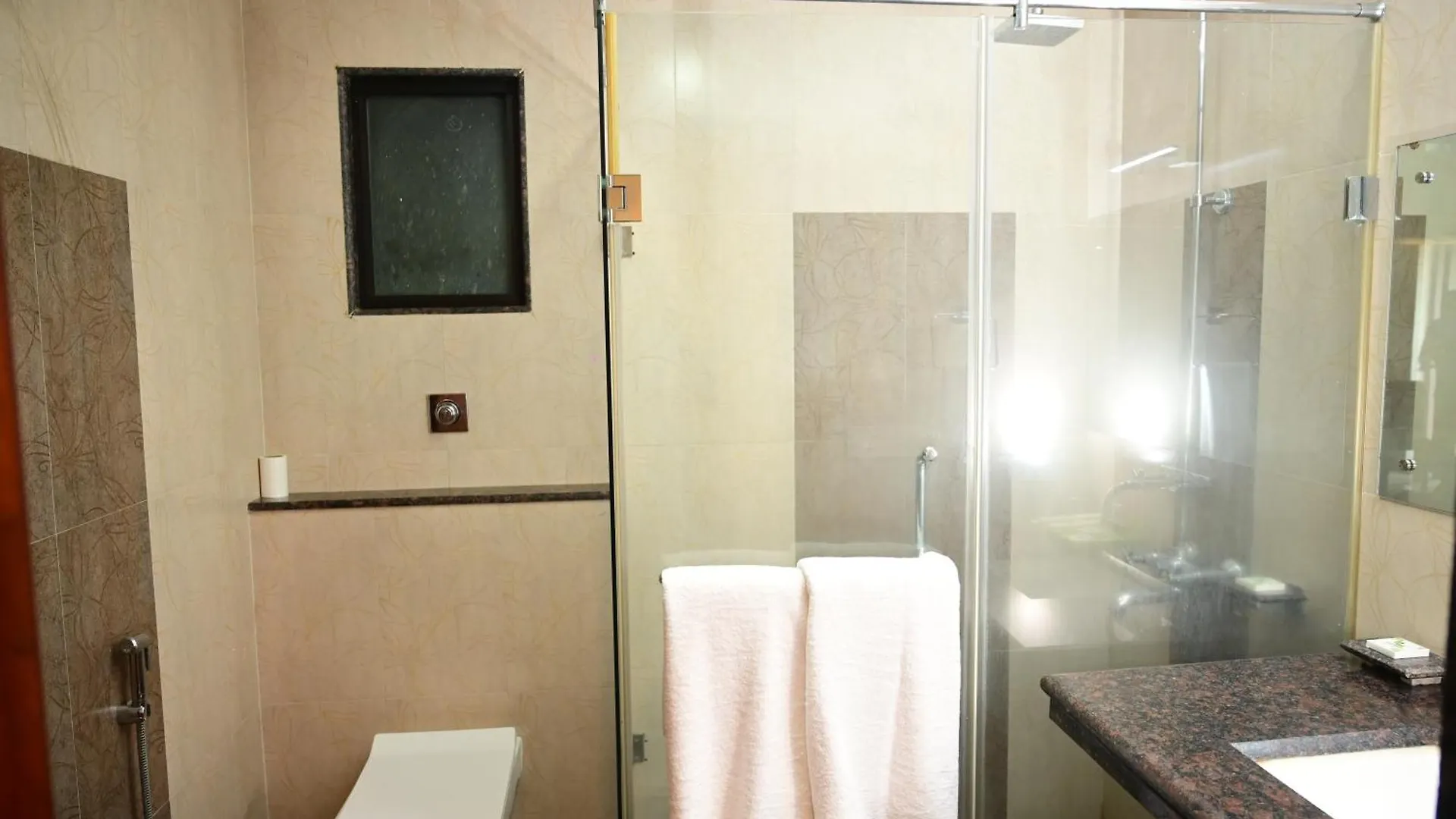 Hotel Utkal Continental Jharsuguda 3*,