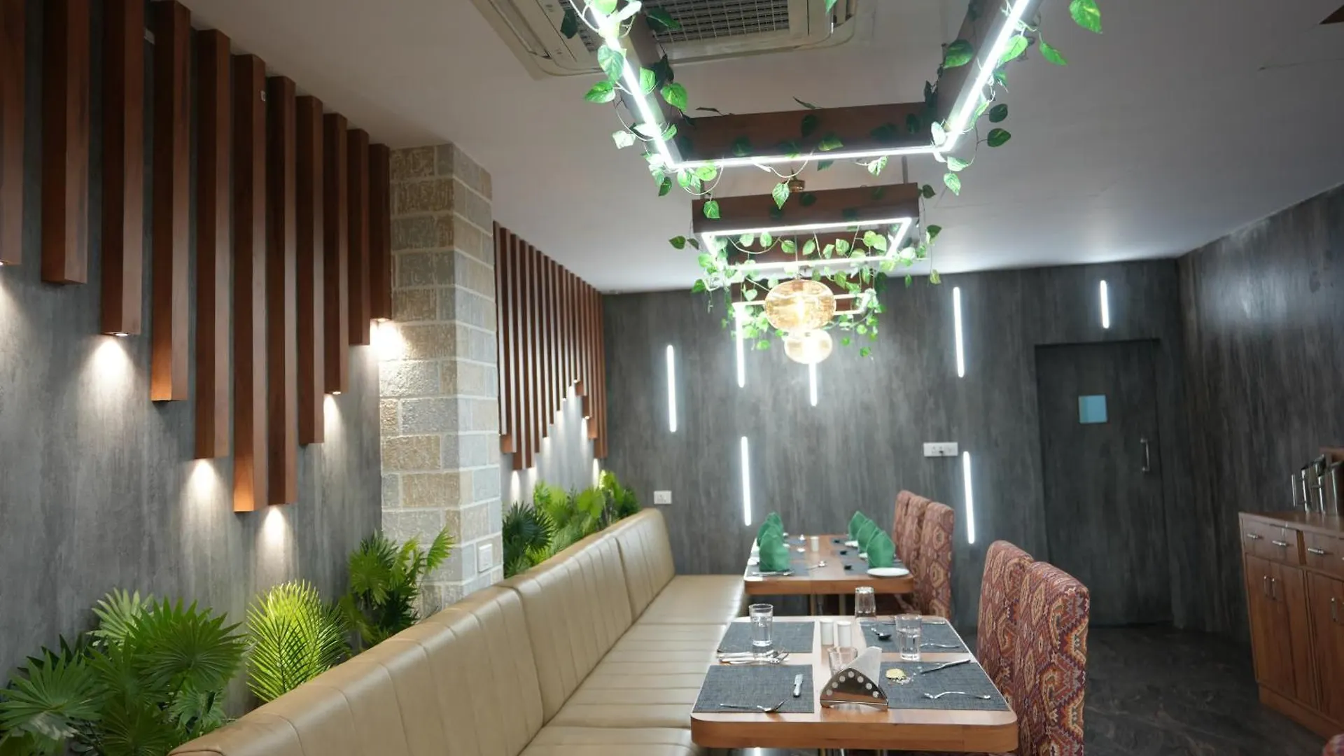Hotel Utkal Continental Jharsuguda